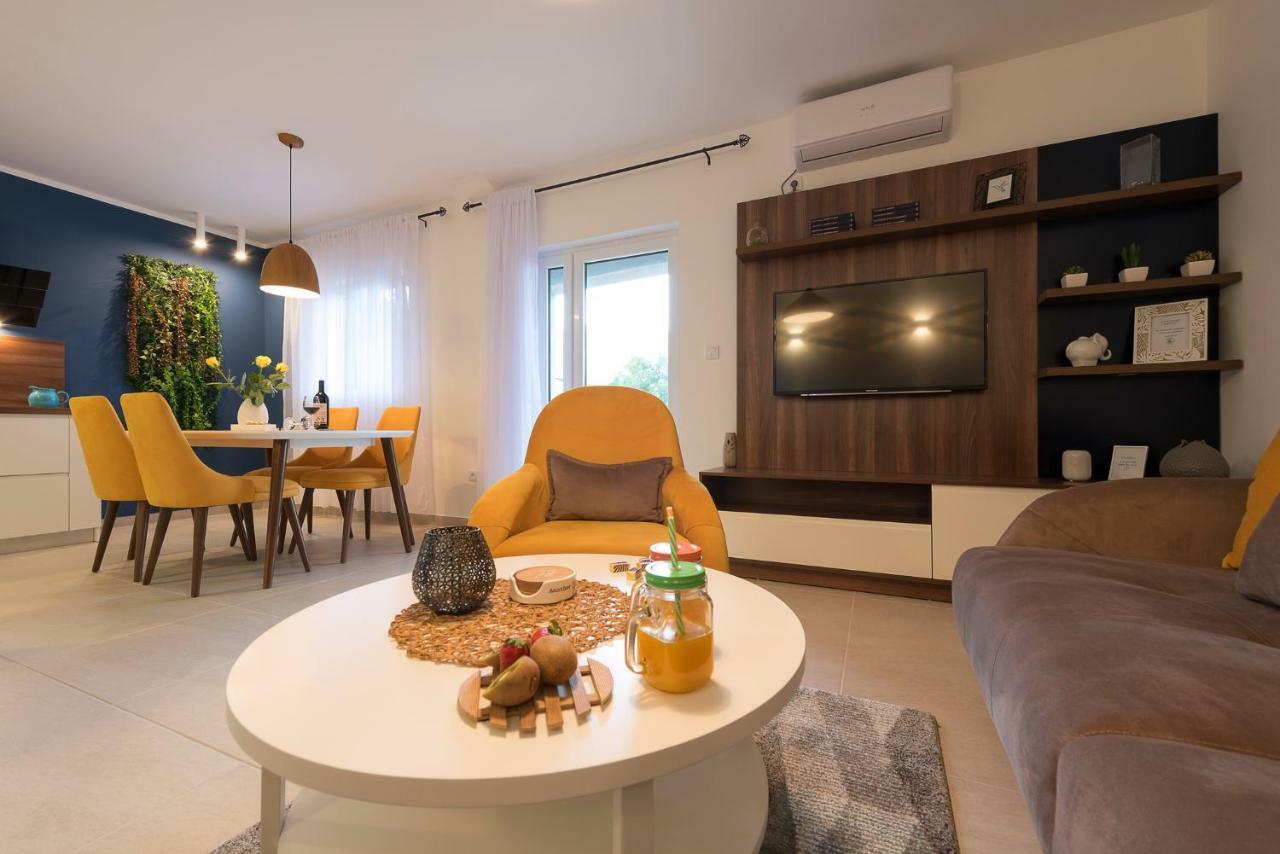 Apartment Maritimo Kotor Exteriör bild