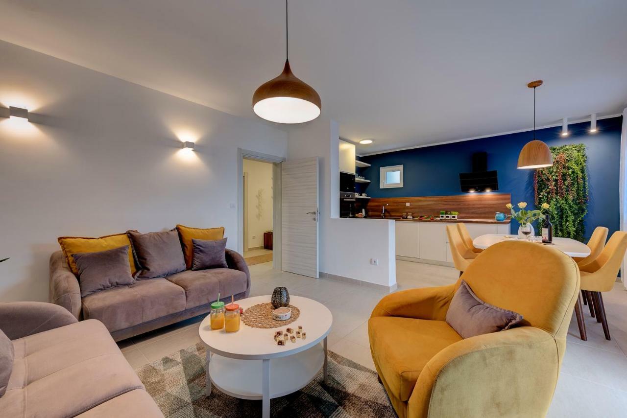 Apartment Maritimo Kotor Exteriör bild