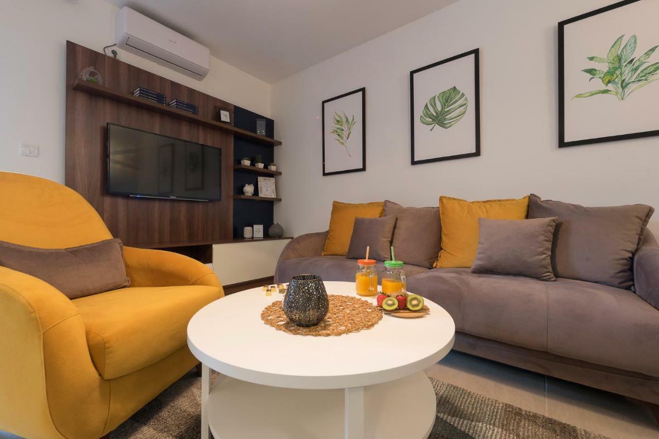 Apartment Maritimo Kotor Exteriör bild