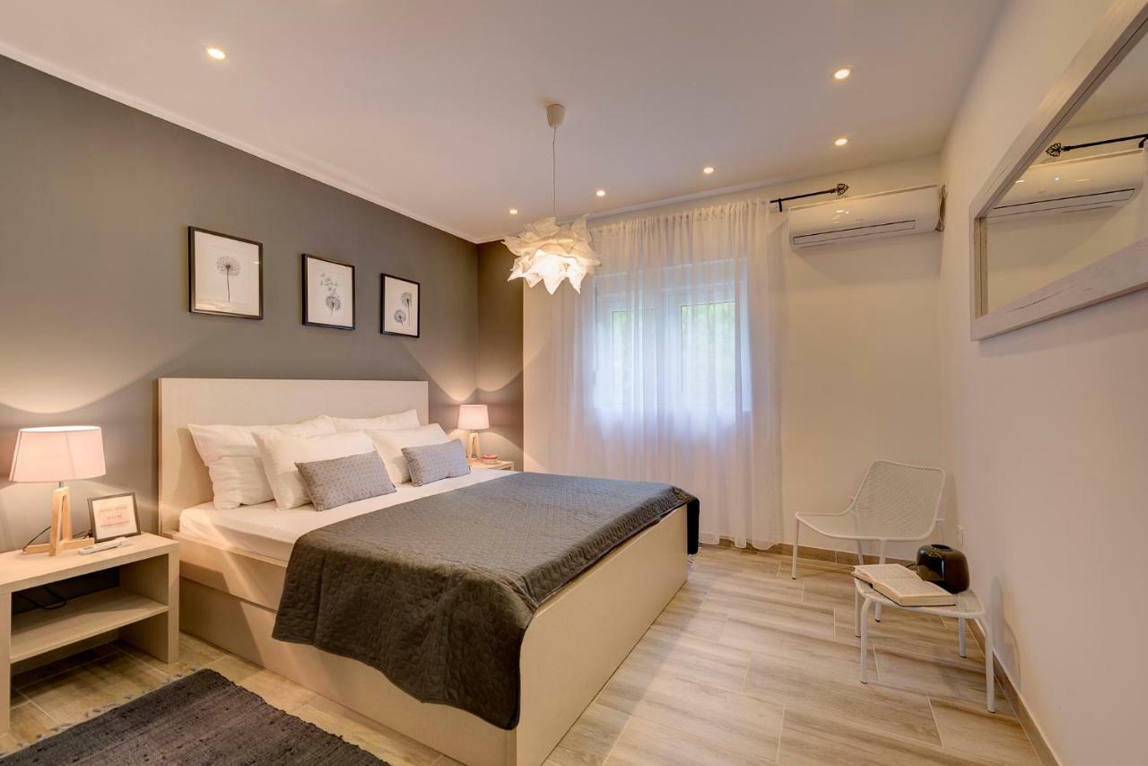 Apartment Maritimo Kotor Exteriör bild