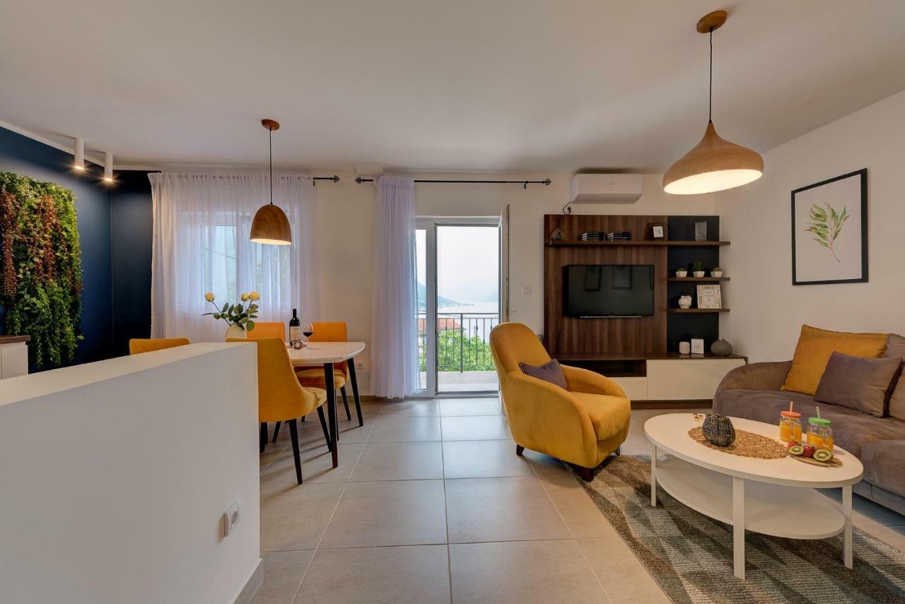 Apartment Maritimo Kotor Exteriör bild
